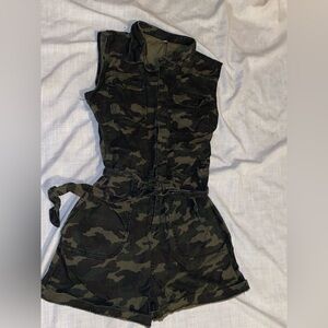 Camouflage Sleeveless Jumpsuit